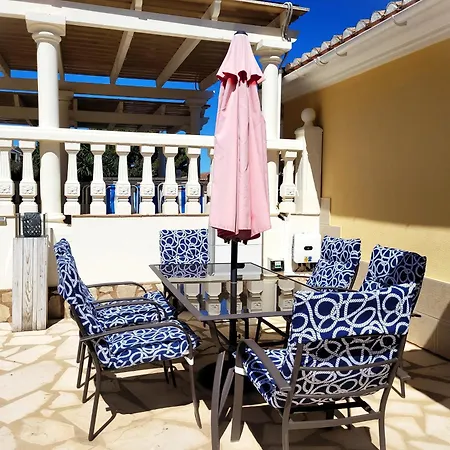 Flor De Neu Semesterbostad *