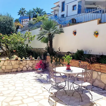 Flor De Neu 度假居