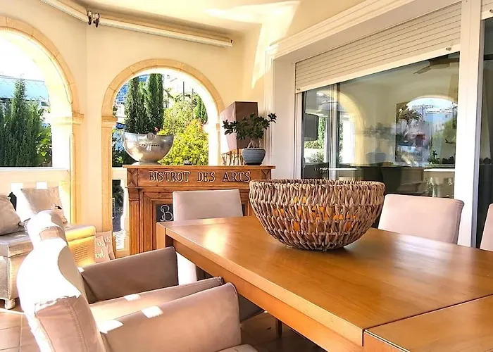 Flor De Neu 度假居 *