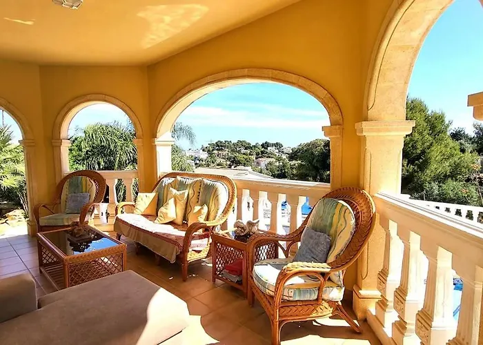 Semesterbostad Flor De Neu *